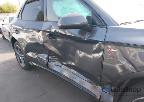 2025 Audi Q5 E Premium Plus 55 z USA, uszkodzony, nr VIN WA1E2AFY1S2018821